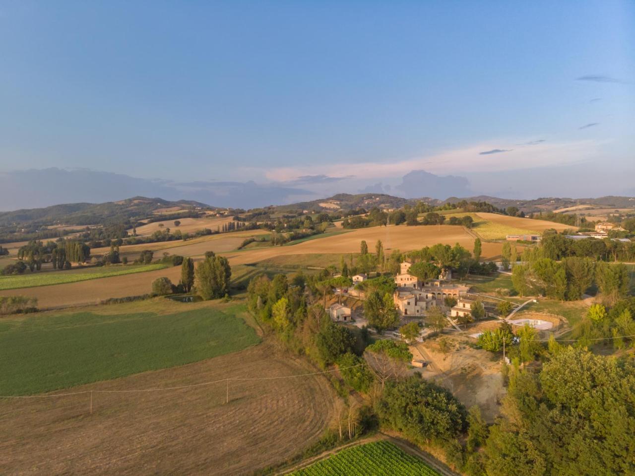 Gh Borgo Pulciano Agriturismo Montone  Exterior foto