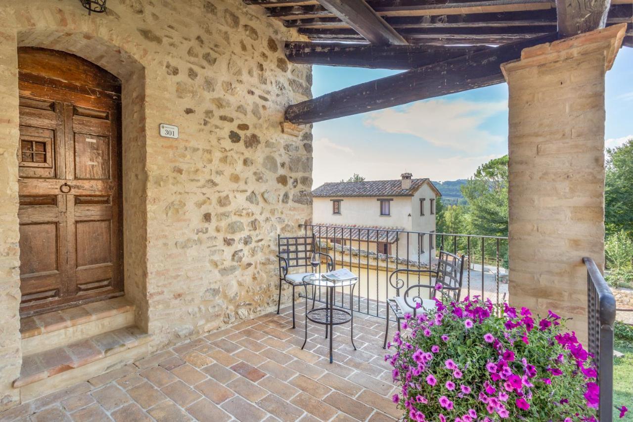 Gh Borgo Pulciano Agriturismo Montone  Exterior foto