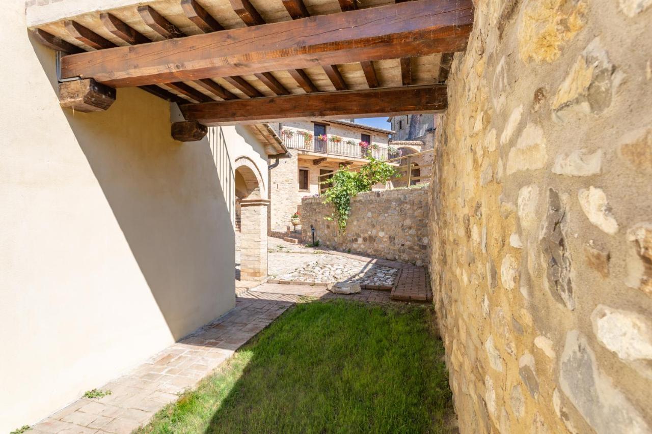 Gh Borgo Pulciano Agriturismo Montone  Exterior foto