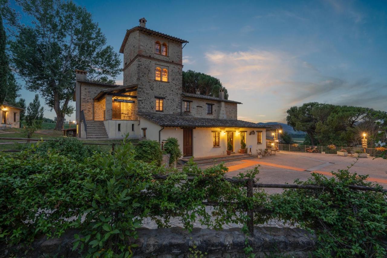 Gh Borgo Pulciano Agriturismo Montone  Exterior foto